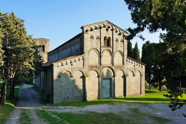 Casa Vacanze La Tosca Castelvecchio  Luaran gambar